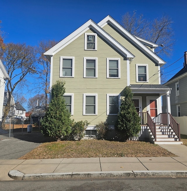 view of front of house