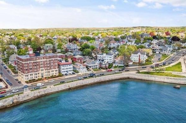 bird's eye view with a water view