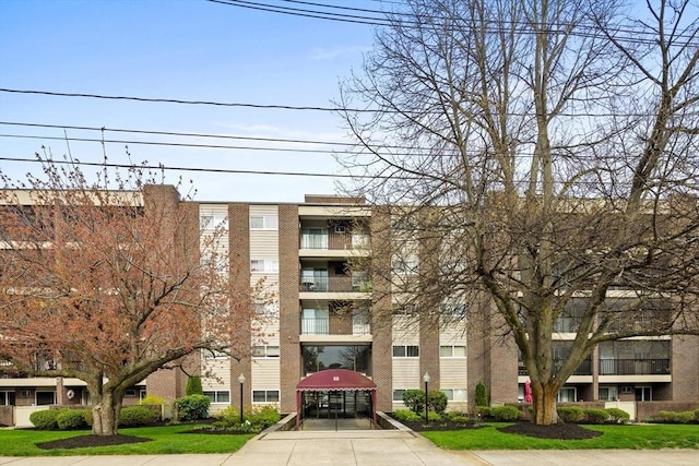 view of building exterior