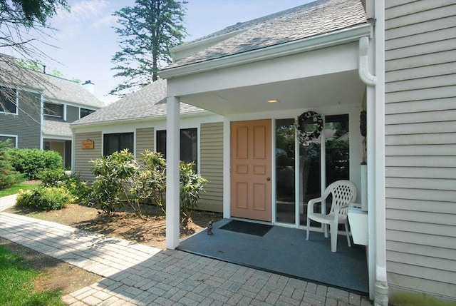 19 Concord Greene Unit 3, Concord, MA 01742 - entrance to property with roof with shingles