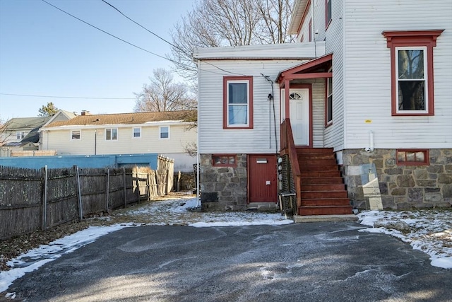 view of front of home