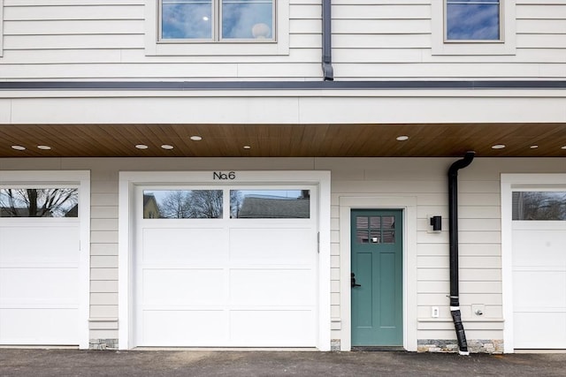 view of exterior entry