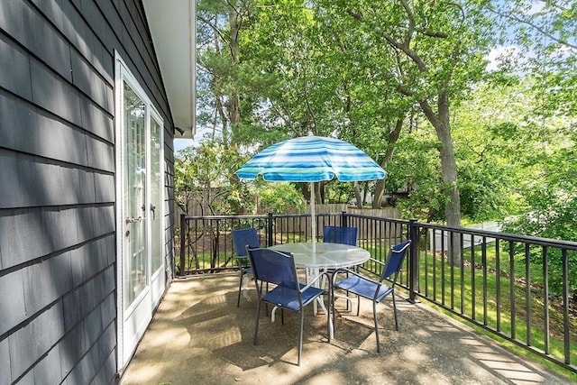 5 Summit View Dr, Swampscott, MA 01907 - balcony with outdoor dining area