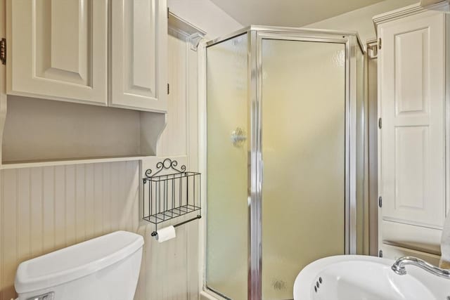 20 Houghton St, Webster, MA 01570 - bathroom with a stall shower
