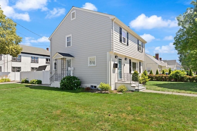 85 Loring Ave, Winchester, MA 01890 - view of side of property