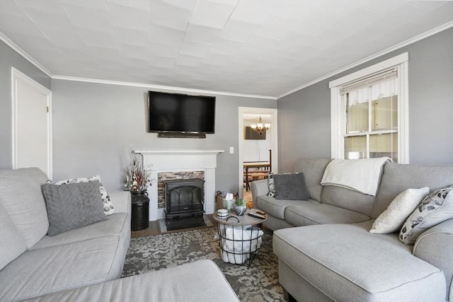 living area with a chandelier and crown molding