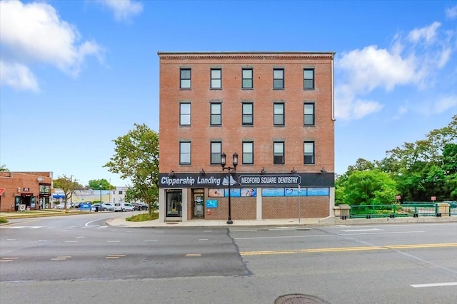 28 Main St Unit 4, Medford, MA 02155 - view of commercial property