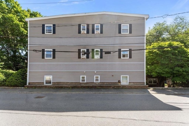 10 Beacon St Unit 105, Woburn, MA 01801 - view of home's exterior