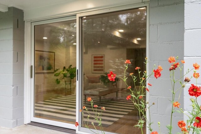5 Mason St, Lexington, MA 02421 - property entrance featuring concrete block siding