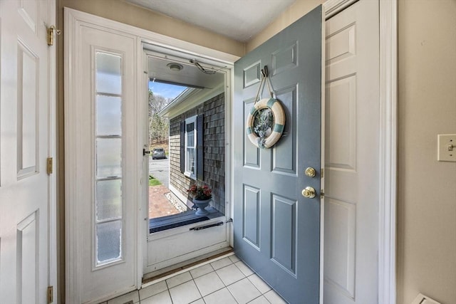 2 Englewood Dr Unit Jl, Harwich, MA 02645 - entrance foyer with light tile patterned floors