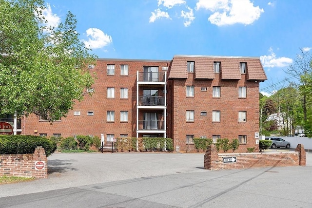 5 Washington St Unit D2, Reading, MA 01867 - view of apartment building / complex