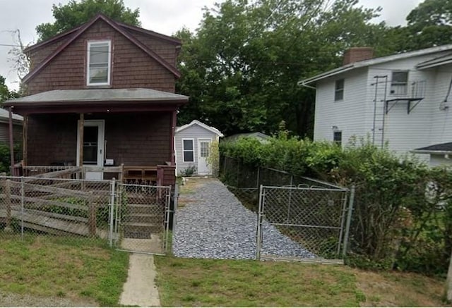 view of front of house featuring a porch