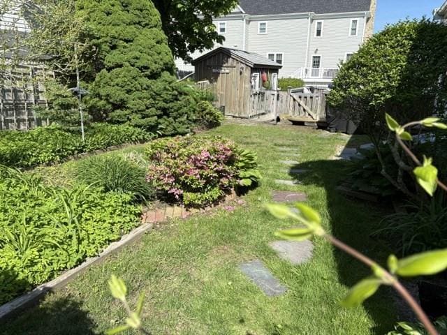 6 Damon Rd, Scituate, MA 02066 - view of green lawn