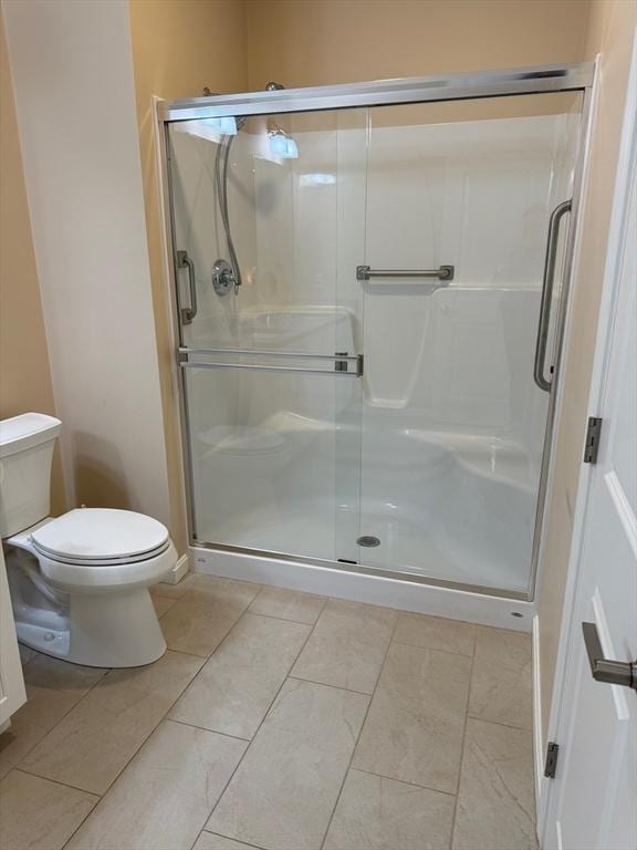 186 Stone Hill Dr Unit 186, Northbridge, MA 01588 - full bathroom with toilet and a shower stall