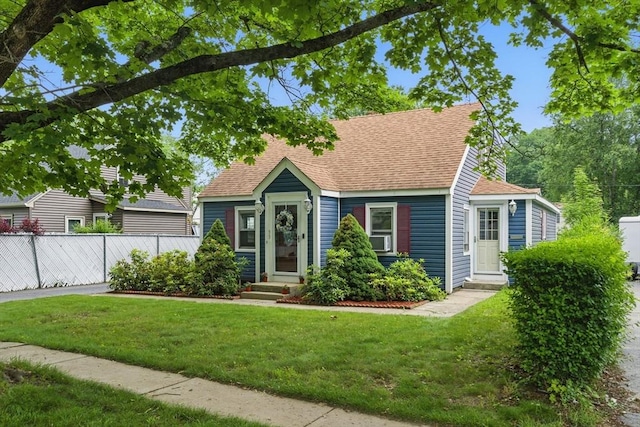 33 Walworth St, Worcester, MA 01602 - view of front of home featuring roof with shingles