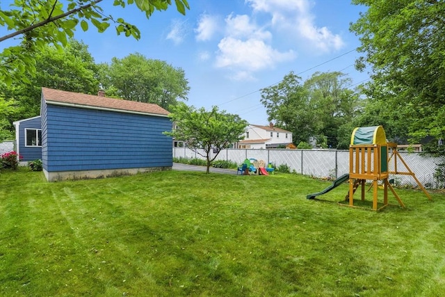 33 Walworth St, Worcester, MA 01602 - view of yard featuring a playground