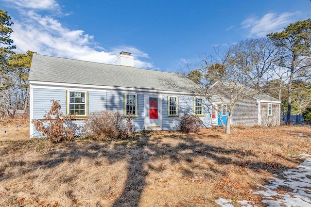 view of front of property