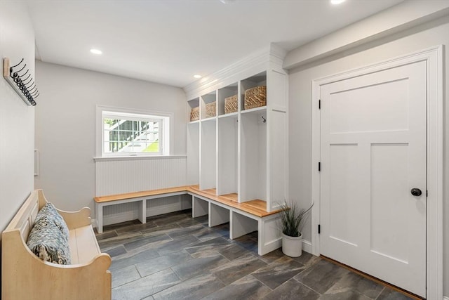 mudroom featuring recessed lighting and baseboards