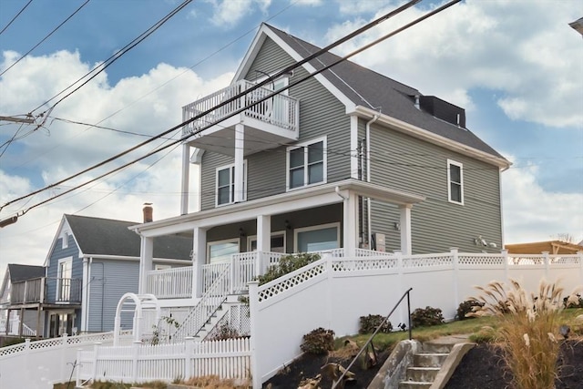 view of front of home with covered porch