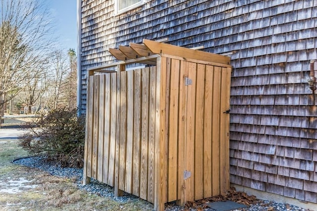 view of outbuilding