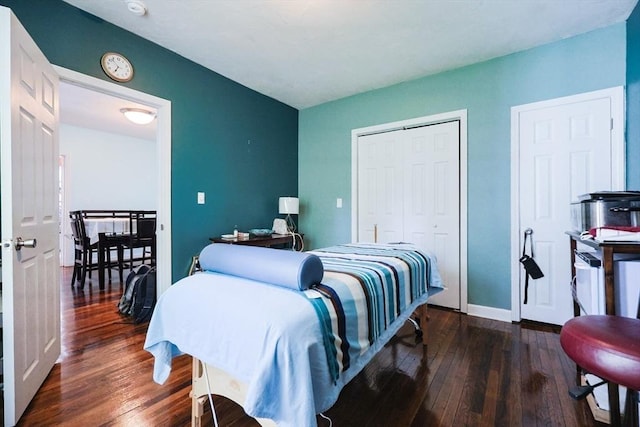 93 Bank St, North Attleboro, MA 02760 - bedroom featuring hardwood / wood-style floors, a closet, and baseboards