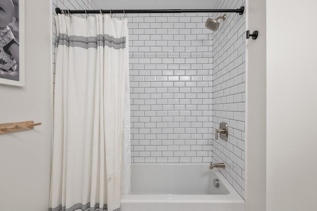 11 Bailey Pond Ln Unit 11, Amesbury, MA 01913 - full bathroom with shower / bathtub combination with curtain