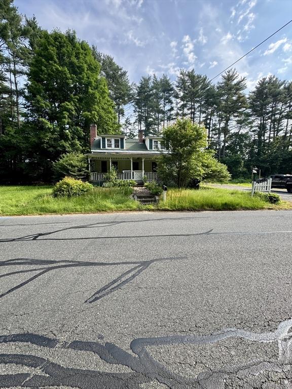 45 River St, Belchertown, MA 01007 - view of front facade
