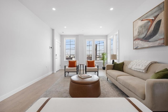 437-439 Chelsea St Unit 3R, Boston, MA 02128 - living area featuring light wood-style floors and recessed lighting