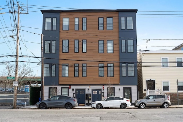 437-439 Chelsea St Unit 3R, Boston, MA 02128 - view of property