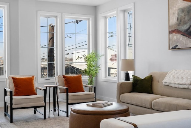 437-439 Chelsea St Unit 3R, Boston, MA 02128 - living area featuring baseboards