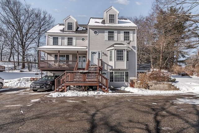 view of front facade featuring covered porch