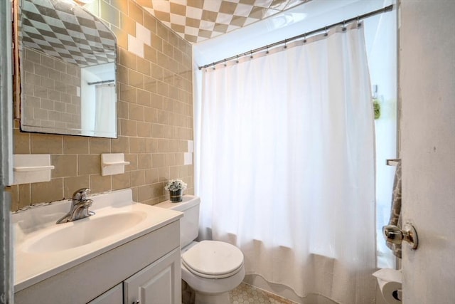 208 Green St, Weymouth, MA 02191 - bathroom with tile walls, vanity, toilet, shower / bathtub combination with curtain, and decorative backsplash