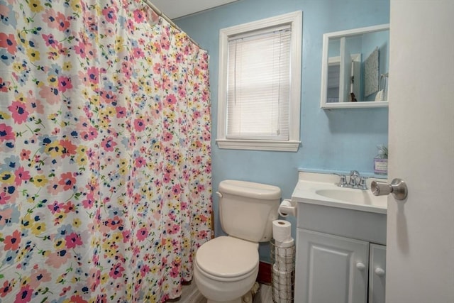 208 Green St, Weymouth, MA 02191 - full bathroom featuring vanity, toilet, and curtained shower