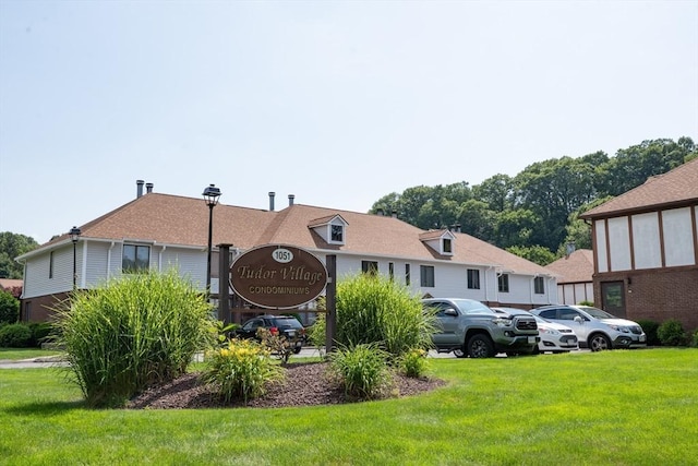1051 Elm St Unit 8, West Springfield, MA 01089 - view of front of property with a front lawn