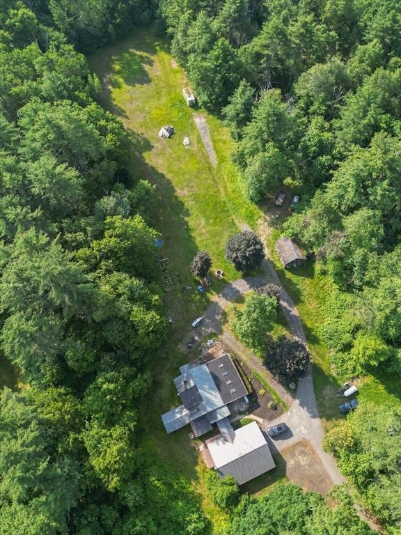 2 Tenney Ct, Georgetown, MA 01833 - aerial view of property and surrounding area with a forest