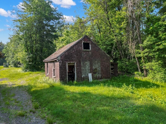 2 Tenney Ct, Georgetown, MA 01833 - view of side of home