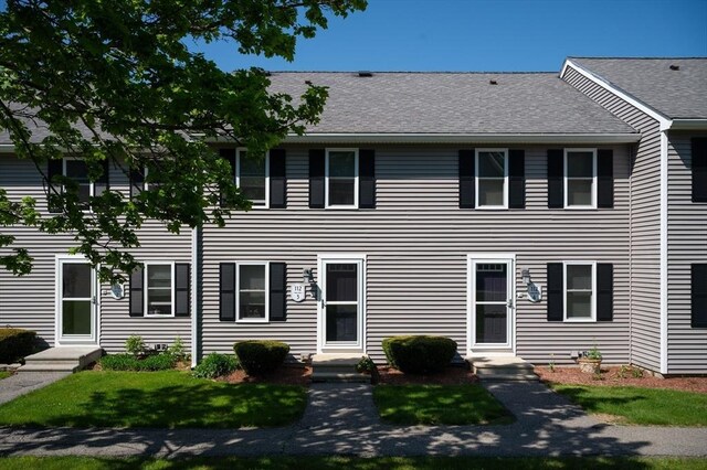 112 Olde Colonial Dr Unit 3, Gardner, MA 01440 - view of front of house featuring a front lawn