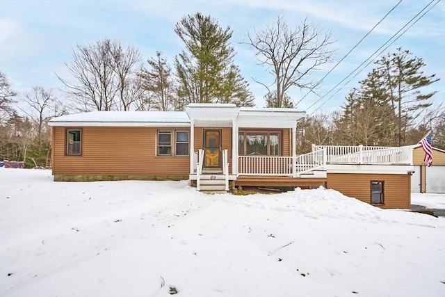 view of front of property