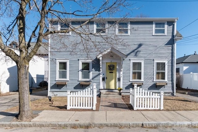 view of front of property with a fenced front yard