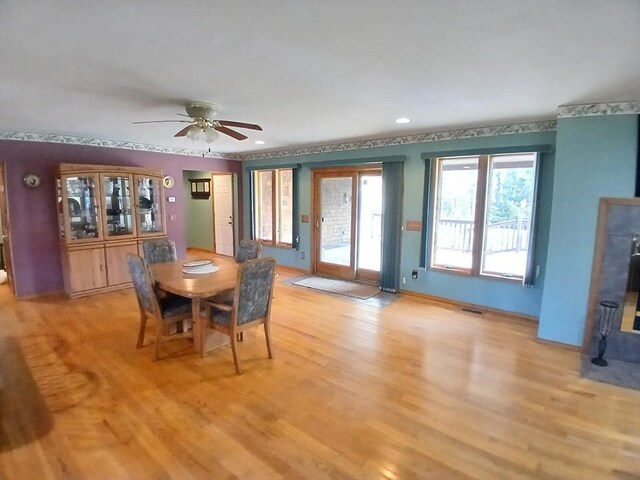 dining space featuring recessed lighting, light wood-style flooring, visible vents, and a ceiling fan