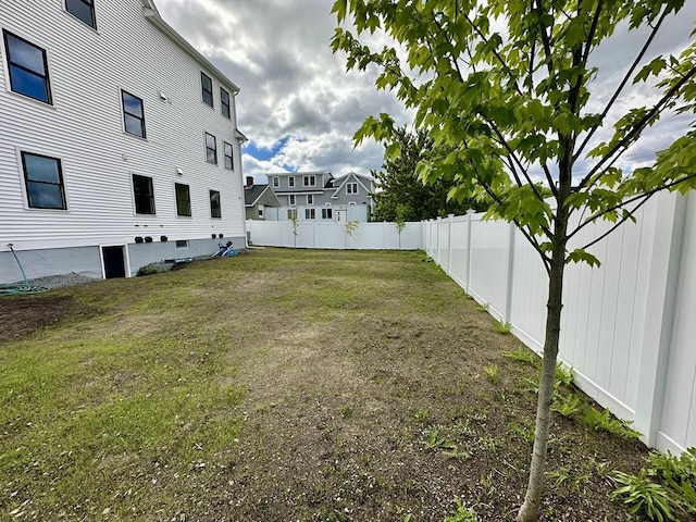 106 Broadway, Salem, MA 01970 - view of yard