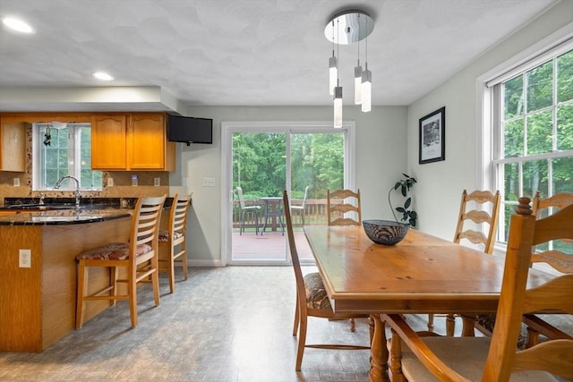 7 Suzannah Rd, Billerica, MA 01862 - dining space with healthy amount of natural light and recessed lighting