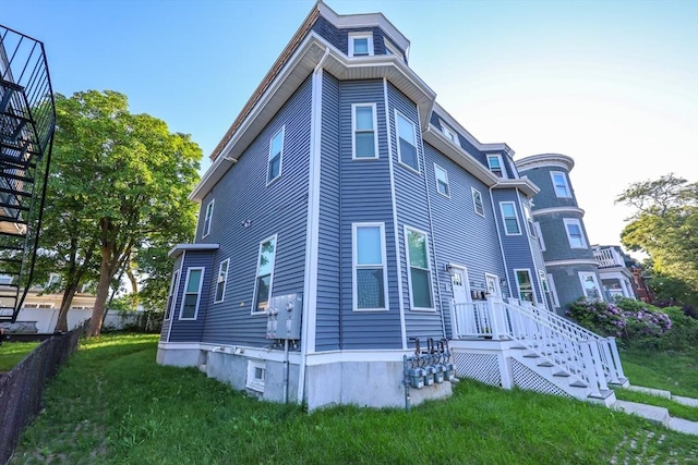 exterior space with a front yard