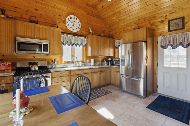 44 Auclair Rd, Middleton, NH 03887
