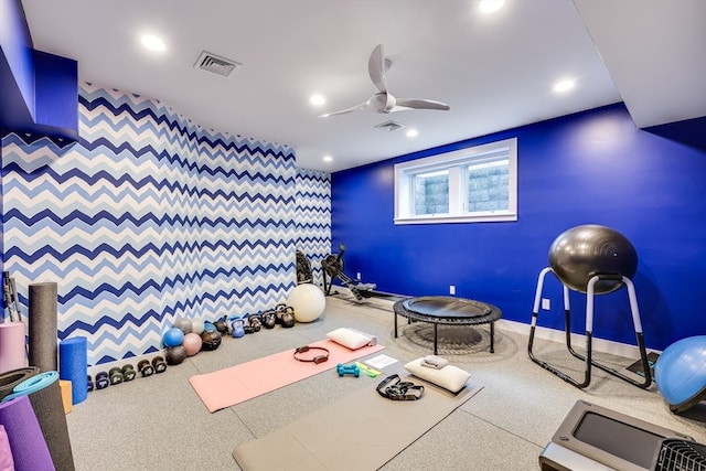 workout room featuring ceiling fan