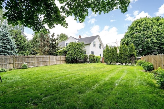 17-1 Parkers Ln Unit 1, Waltham, MA 02453 - view of yard