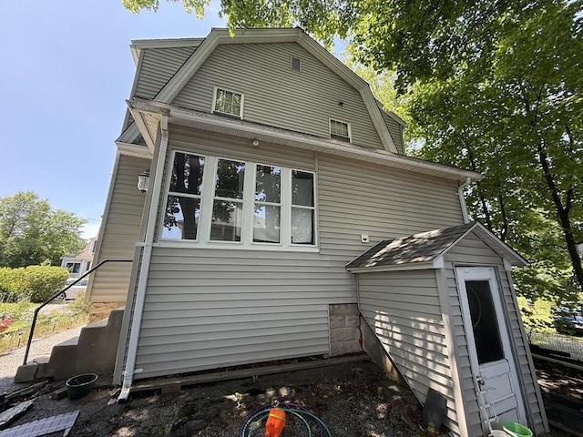 62 Marion St, Fitchburg, MA 01420 - back of property featuring a gambrel roof