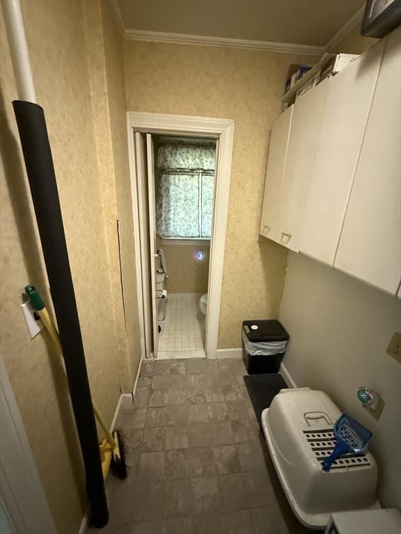 62 Marion St, Fitchburg, MA 01420 - bathroom with crown molding
