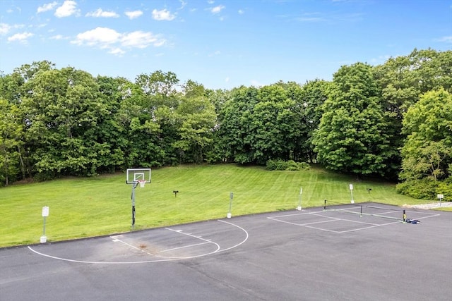127 King St Unit 104, Franklin, MA 02038 - view of sport court featuring a yard and community basketball court