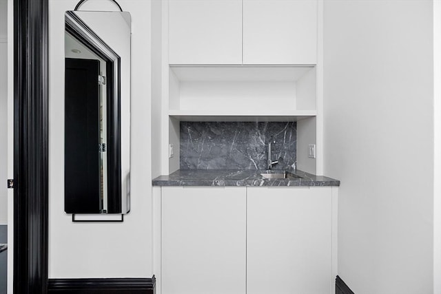 8 Rutland Sq Unit 2, Boston, MA 02118 - detailed view of backsplash and wet bar